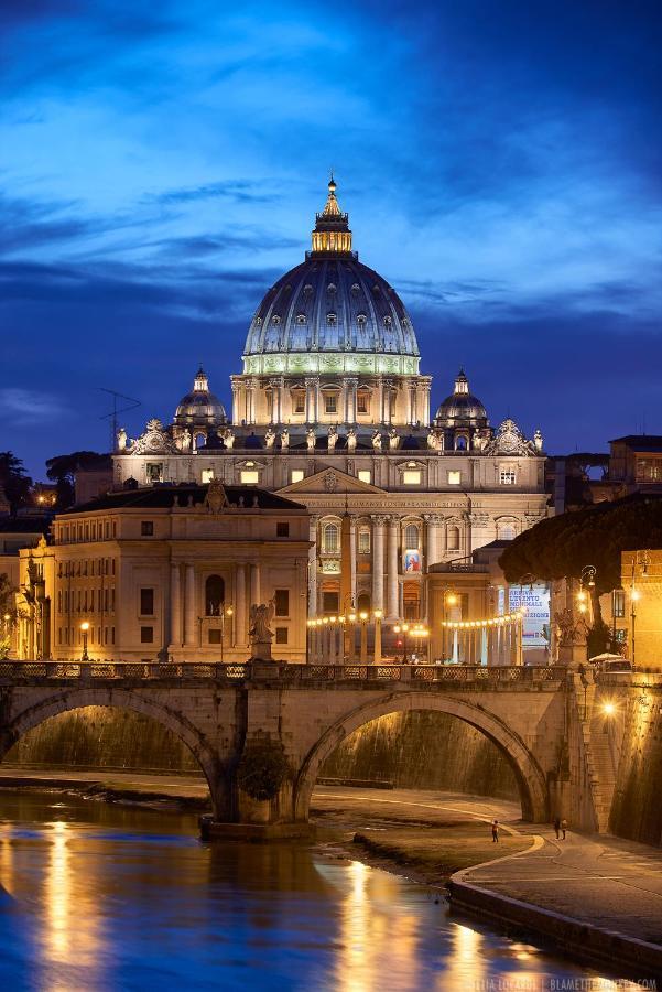 Casa Accanto Al Vaticano โรม ภายนอก รูปภาพ